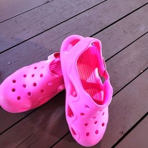 Crocs pink size 2